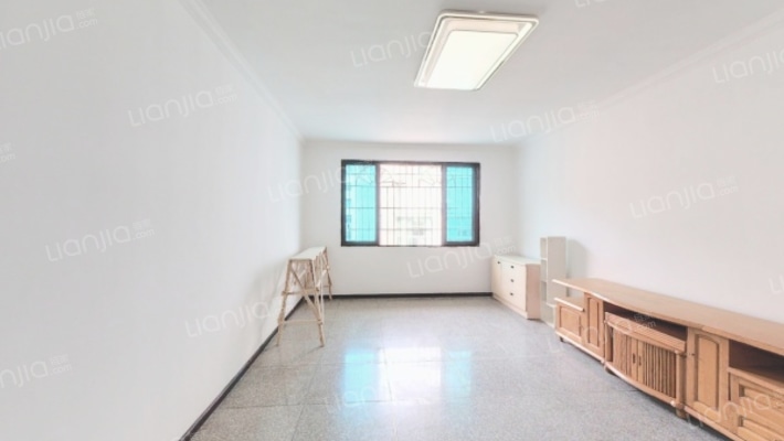 科技综合楼二手房实景图