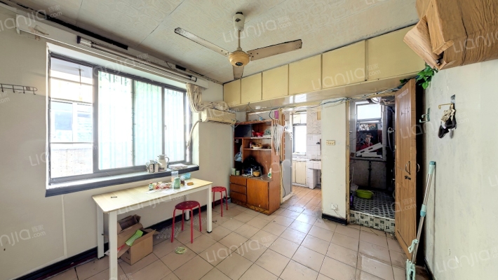 解放路213号二手房实景图