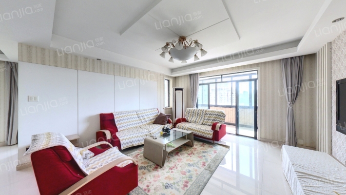 世茂名流二手房实景图