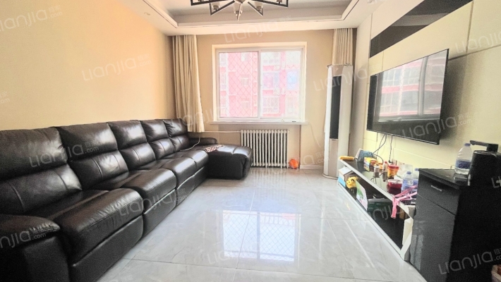 房子满五唯一 步梯三层 集中供暖 采光好 适宜各年龄段-客厅