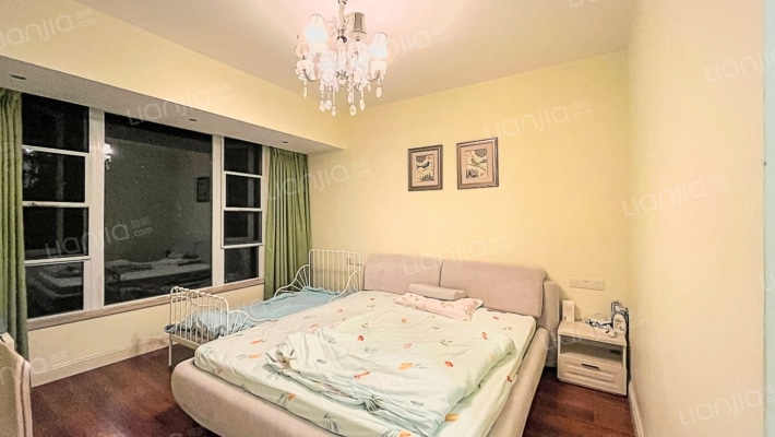 金科品质洋房 位置安静 现代风格装修 保持好-卧室B
