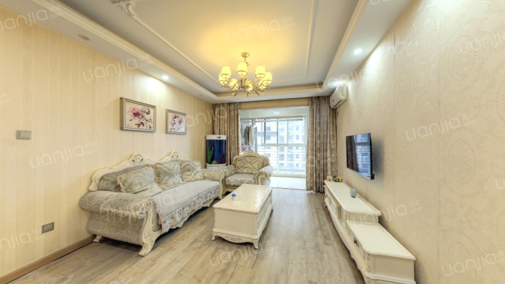 嘉盛维纳阳光二手房实景图