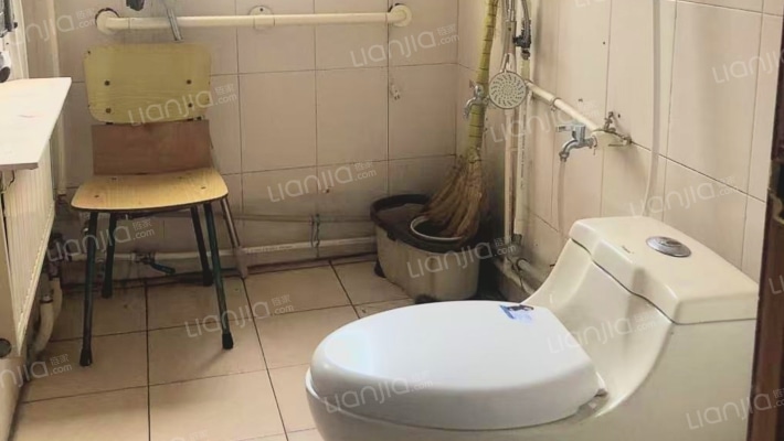 豪门庄园 3室2厅 南 北-卫生间