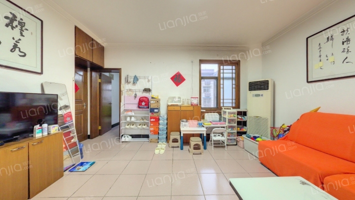 西何小区二手房实景图