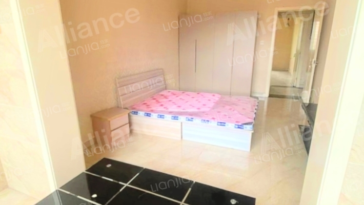 水岸花城 2室1厅 南 北-卧室A