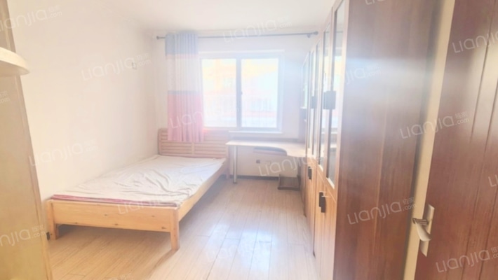 华福佳缘小区 2室2厅 南 北-卧室B