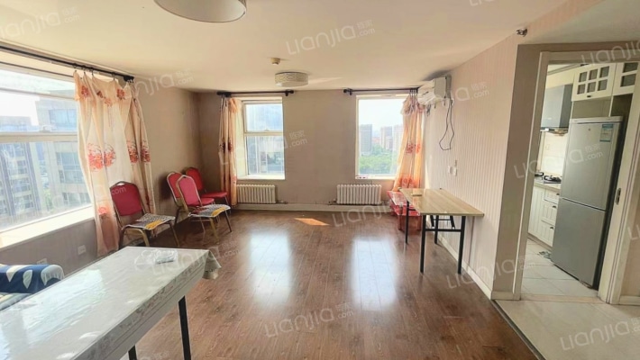 蓝庭国际二手房实景图