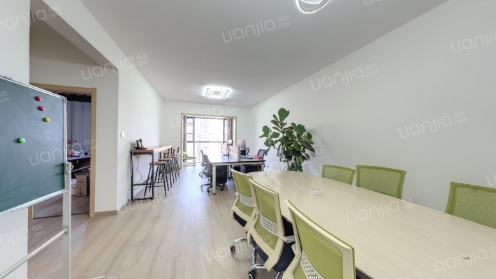 新时代广场二手房实景图