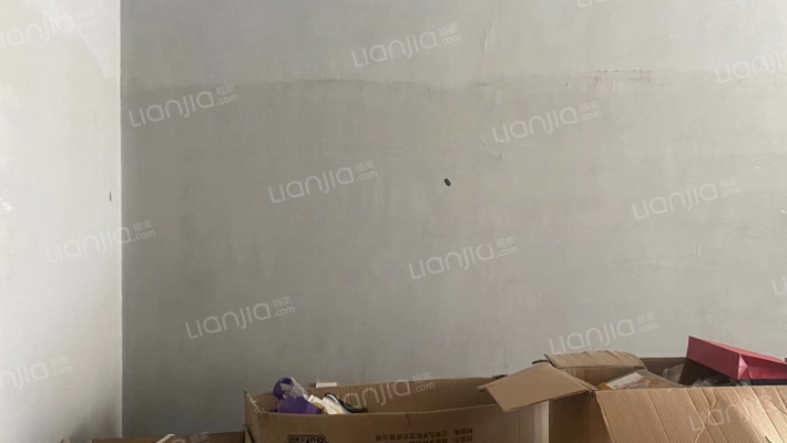 南向两居室，中间楼层采光无遮挡-餐厅