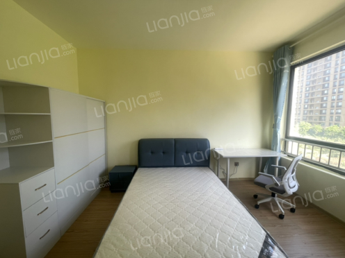 合租·乐水居 4居室 东/南卧