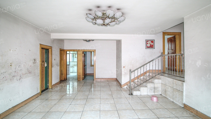 攀枝花大道中段180号二手房实景图