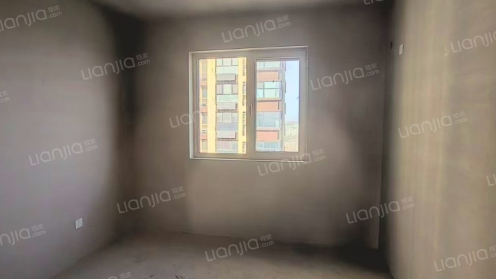 三利中和城B区大三居两卫两厅采光好，小区门口838车站-卧室C