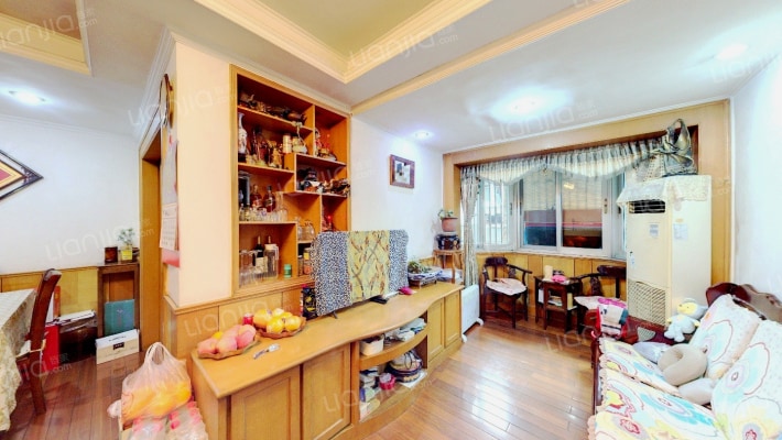 清江路82-4号二手房实景图