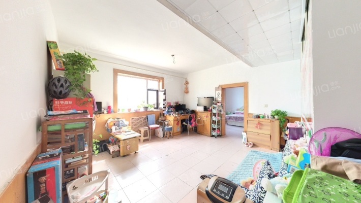 劳教所宿舍二手房实景图