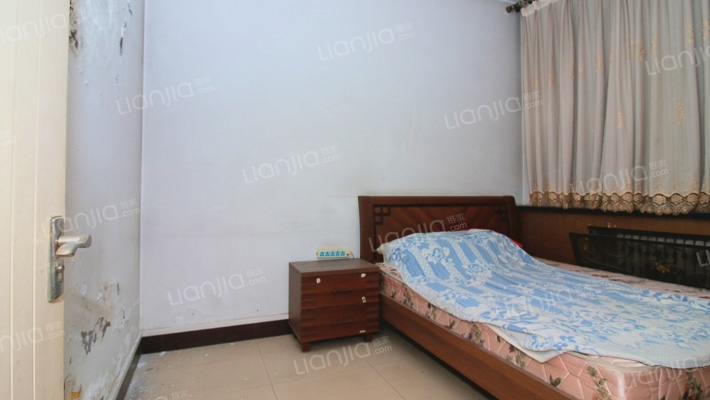 房本满五唯一，联排别墅，纯南大院子，方正-卧室D