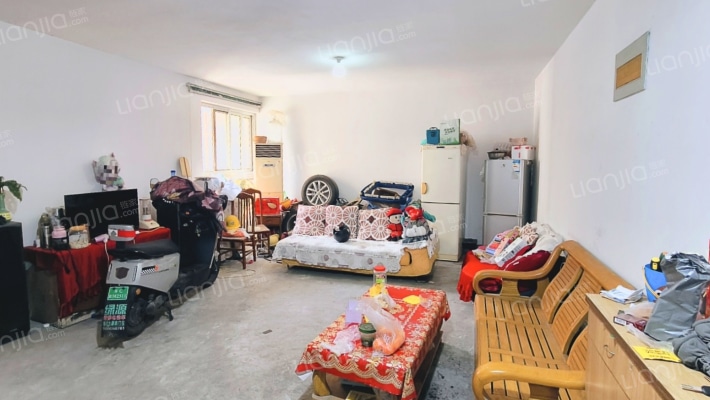 坡里花园B区二手房实景图