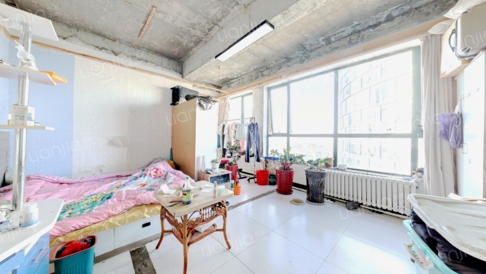 正大国际公寓二手房实景图