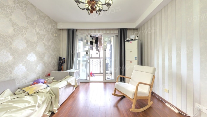 上坤乐城二手房实景图