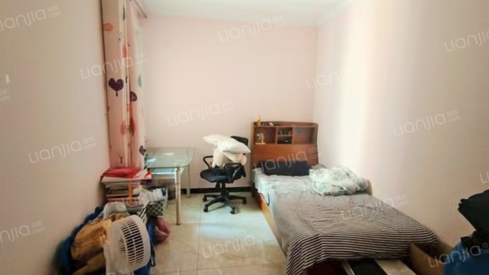 水岸花城 2室1厅 南-卧室B