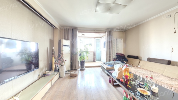 华清新苑二手房实景图