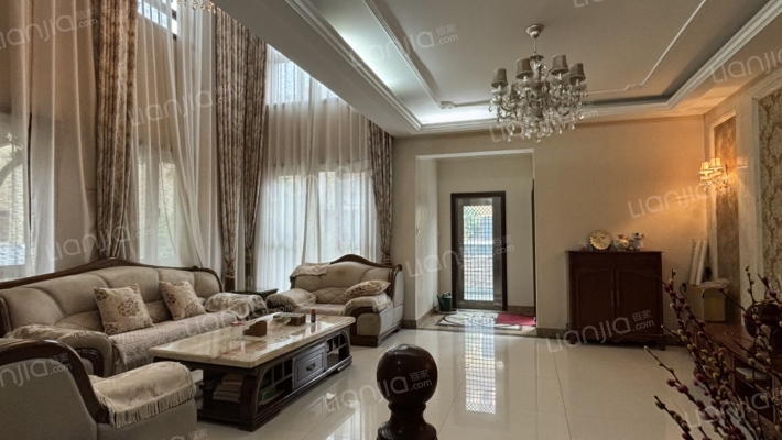 高尔夫精英名城二手房实景图