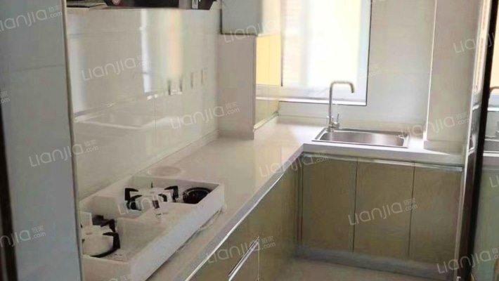 名流美域，满二，朝南两居，采光好，看房方便-厨房