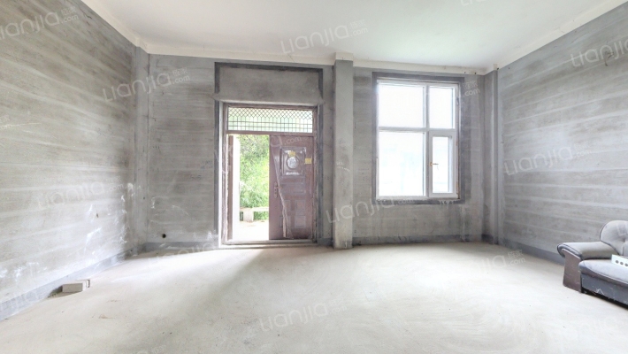 恒达盘龙湾竹苑二手房实景图