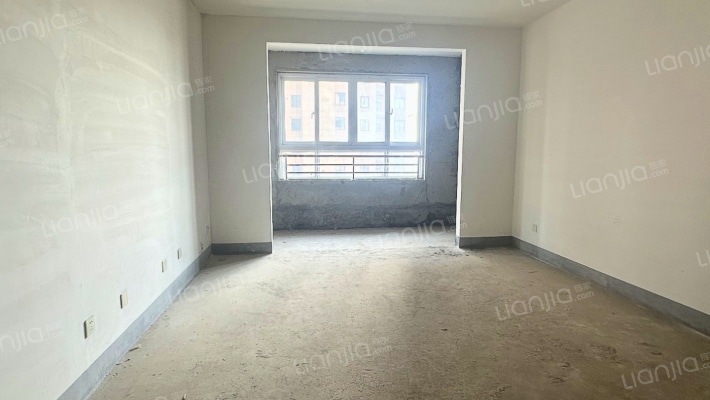 湖畔佳苑三期二手房实景图