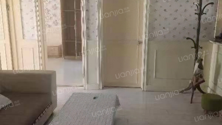 政府宿舍二手房实景图