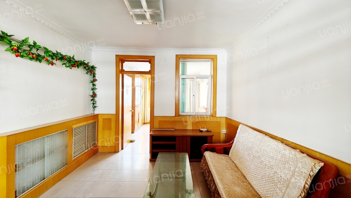 三友泰山区政府宿舍二手房实景图