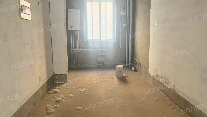 德信公园旁 毛坯房双卫三居 中间楼层 生活设施齐全-餐厅