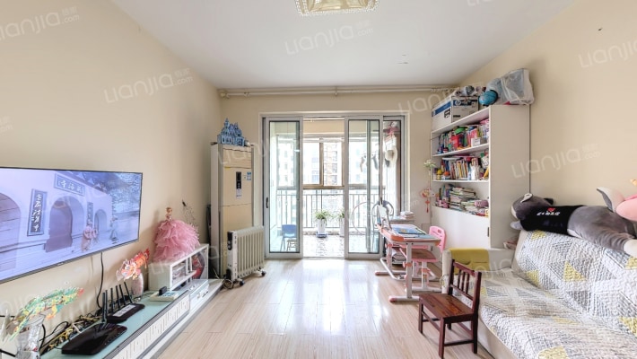 金色湖滨二手房实景图