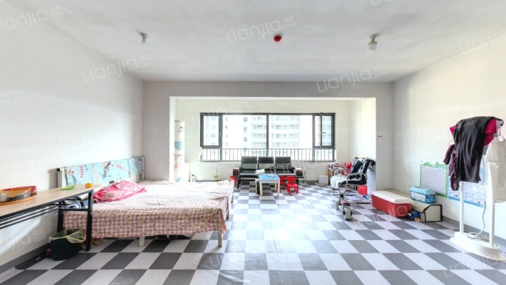 中海铂悦世家二手房实景图