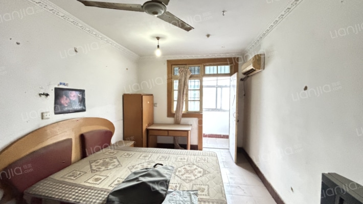 农业局家属楼二手房实景图