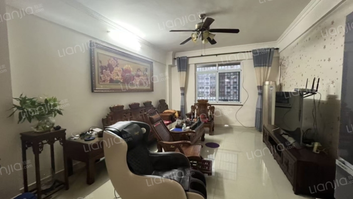 标新广场二手房实景图