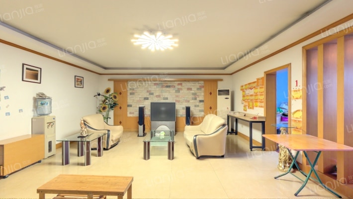 卧龙花园二手房实景图