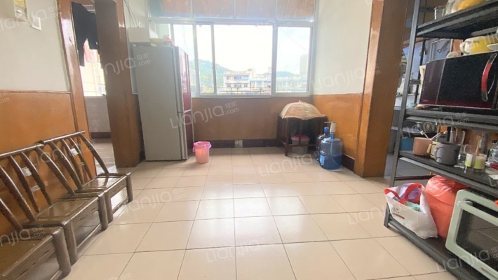 一小宿舍二手房实景图