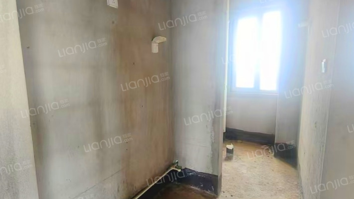 温莎假日二期高层公寓 3室2厅 南 北-卫生间B