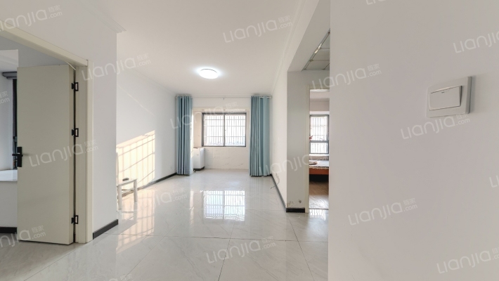 梦和苑东区二手房实景图