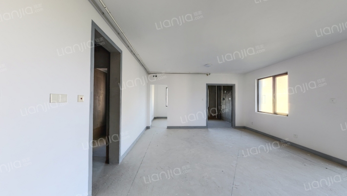 沿海 十里蓝院二手房实景图