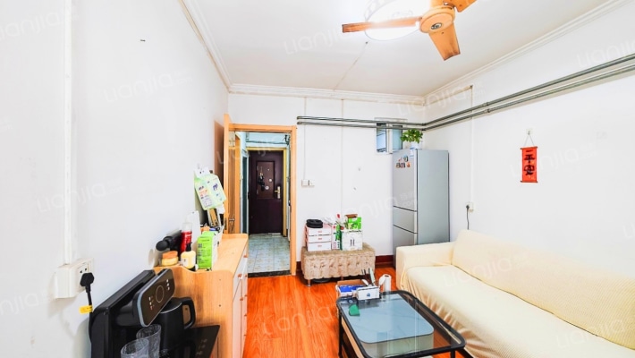 山大路182号二手房实景图