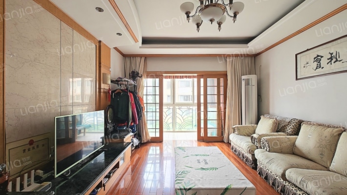 润发公寓二手房实景图