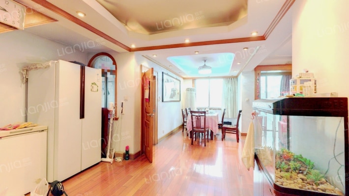 名人花苑二手房实景图