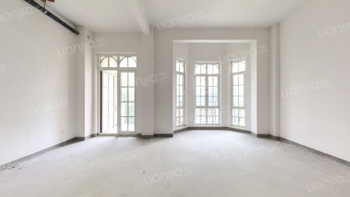 金大元御珑宫廷(别墅)二手房实景图