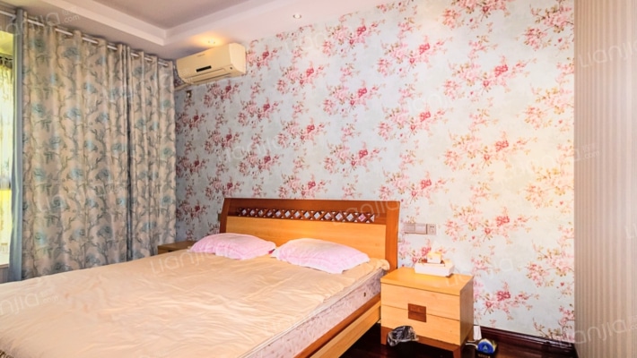 仁和上海花园精装三居室出售旁边配套齐全出行方便-卧室B