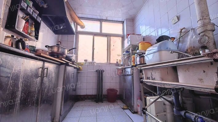 邱庄小区 一层带院 带小房 两居-厨房