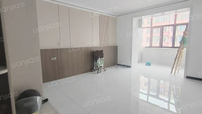 阳光公寓二手房实景图