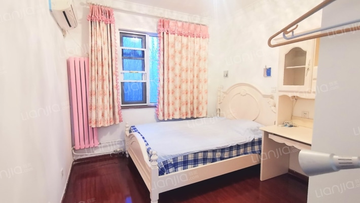 70年大产权，房证满二，次新房，通勤北京，交通方便。-卧室D