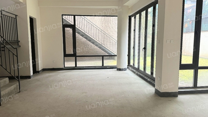 麓湖生态城沉香谷二手房实景图