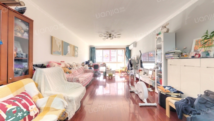 山泉花苑（南区）二手房实景图